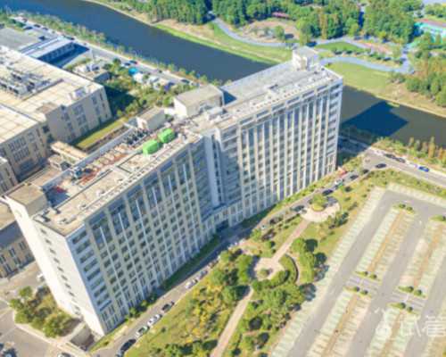 小郡主邝文珣三胎女儿平安诞生，遗传妈妈好基因