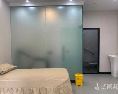 达菲林降调针打身体的哪个部位？